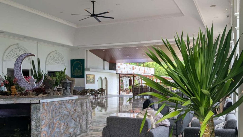 D Girijati Hotel & Resort Reviews