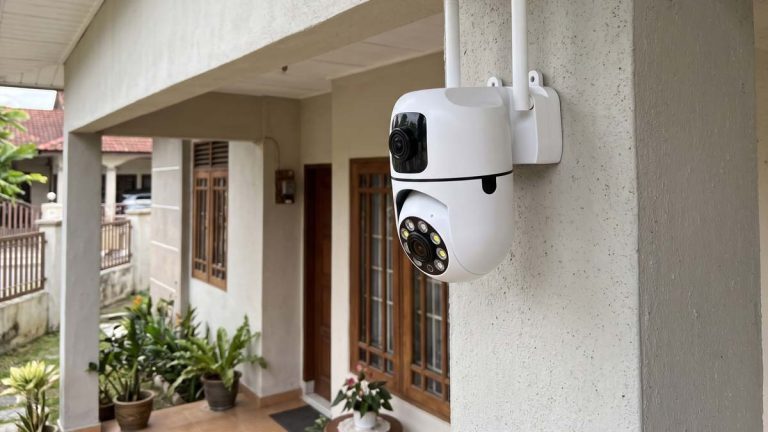 Review Kamera CCTV 8MP Dual Lens Outdoor, Fitur Lengkap dengan Harga Terjangkau